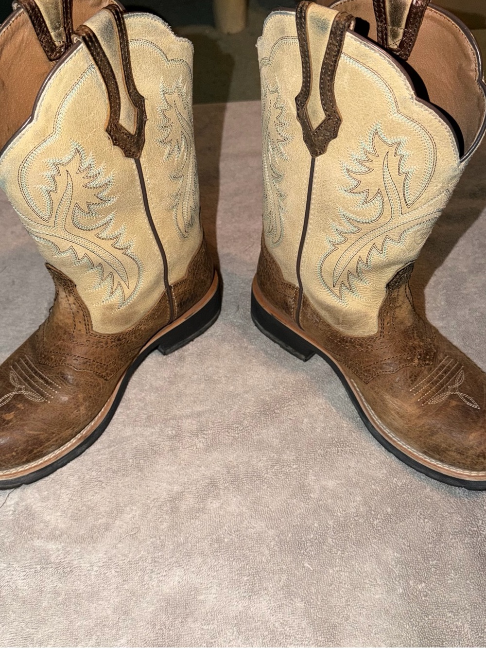 Women’s Brown and Cream Ariat Fatbaby Cowboy Boots